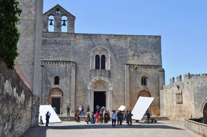 La-chiesa-di-Santa-Maria-in-Castello-set-cinematografico-300x199