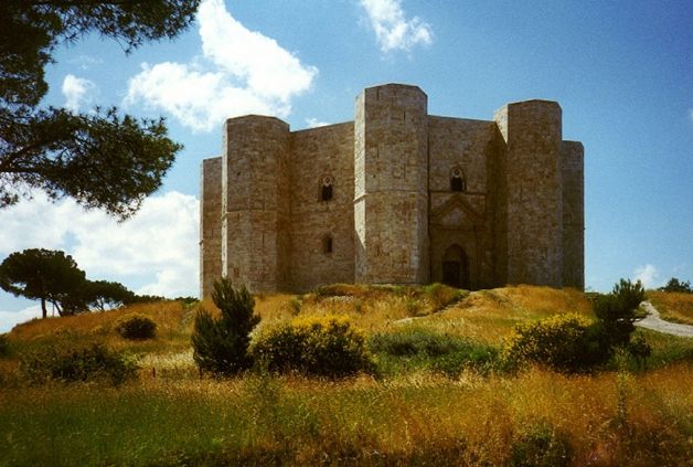 Castel-del-Monte-Andria-Puglia