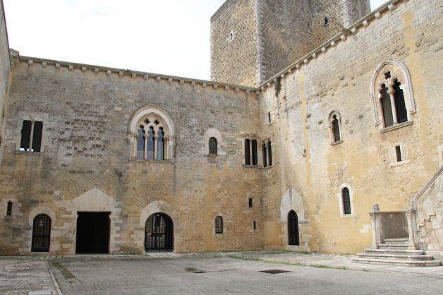 Castello-Normanno-Svevo-di-Gioia-del-Colle-Bari