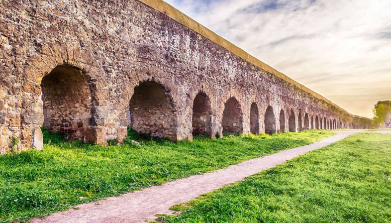 parco-degli-acquedotti-123rf_110505022020.jpg