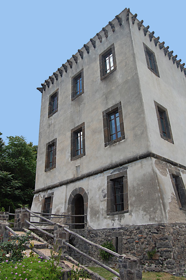 Torre di Guevara - esterno